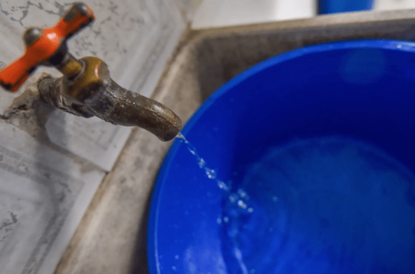 agua Toluca llave toma