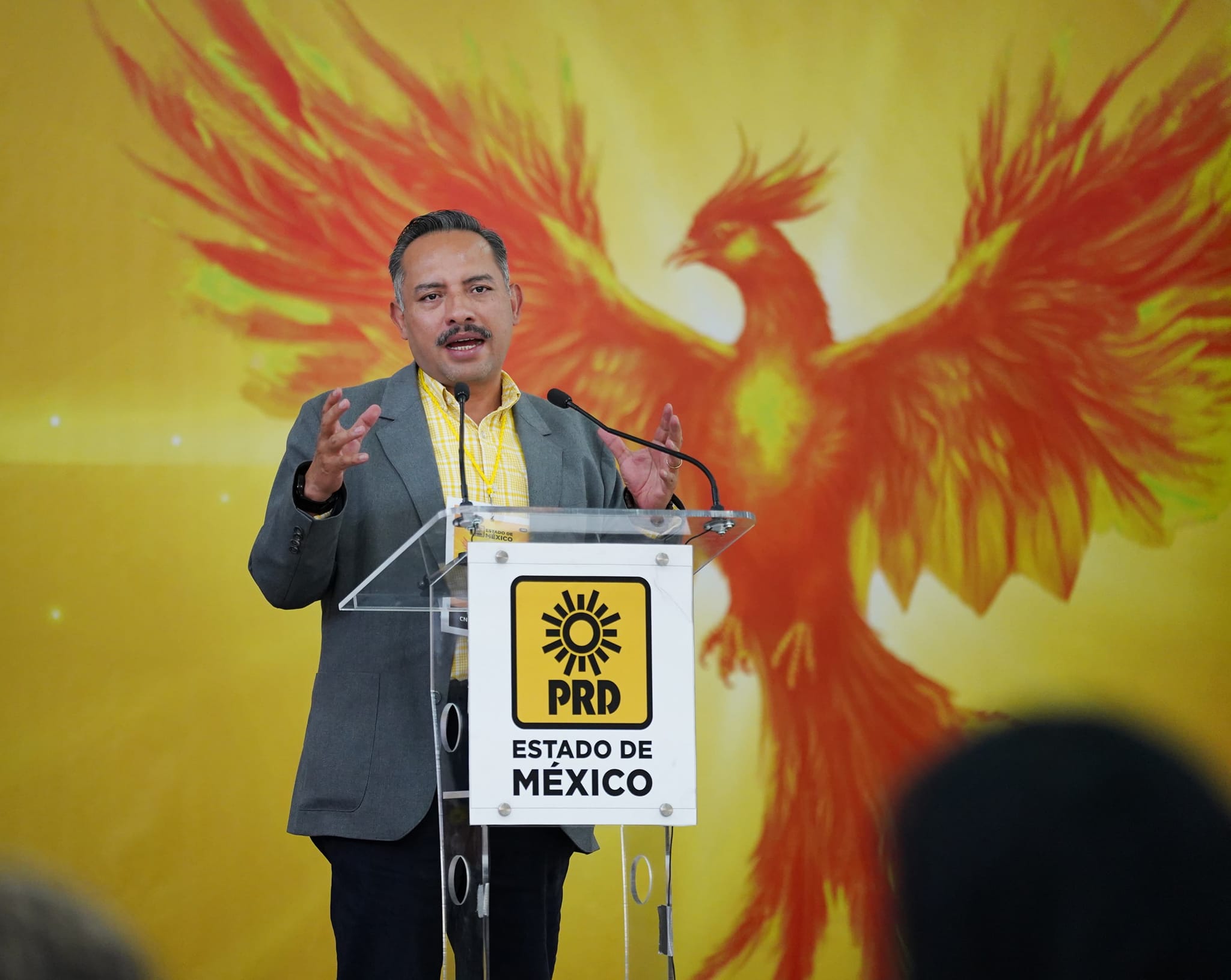 Quiere PRD ser partido político local