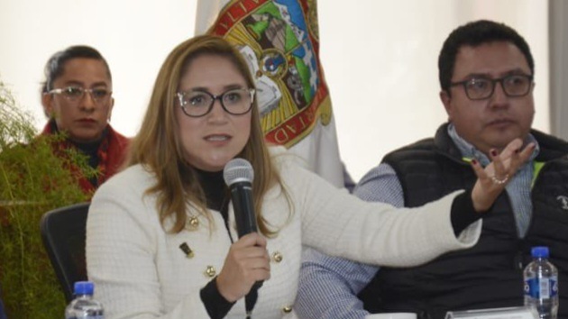 Ana Muñiz pide intervención de la Secretaría de Economía para evitar entrada de zapato chino