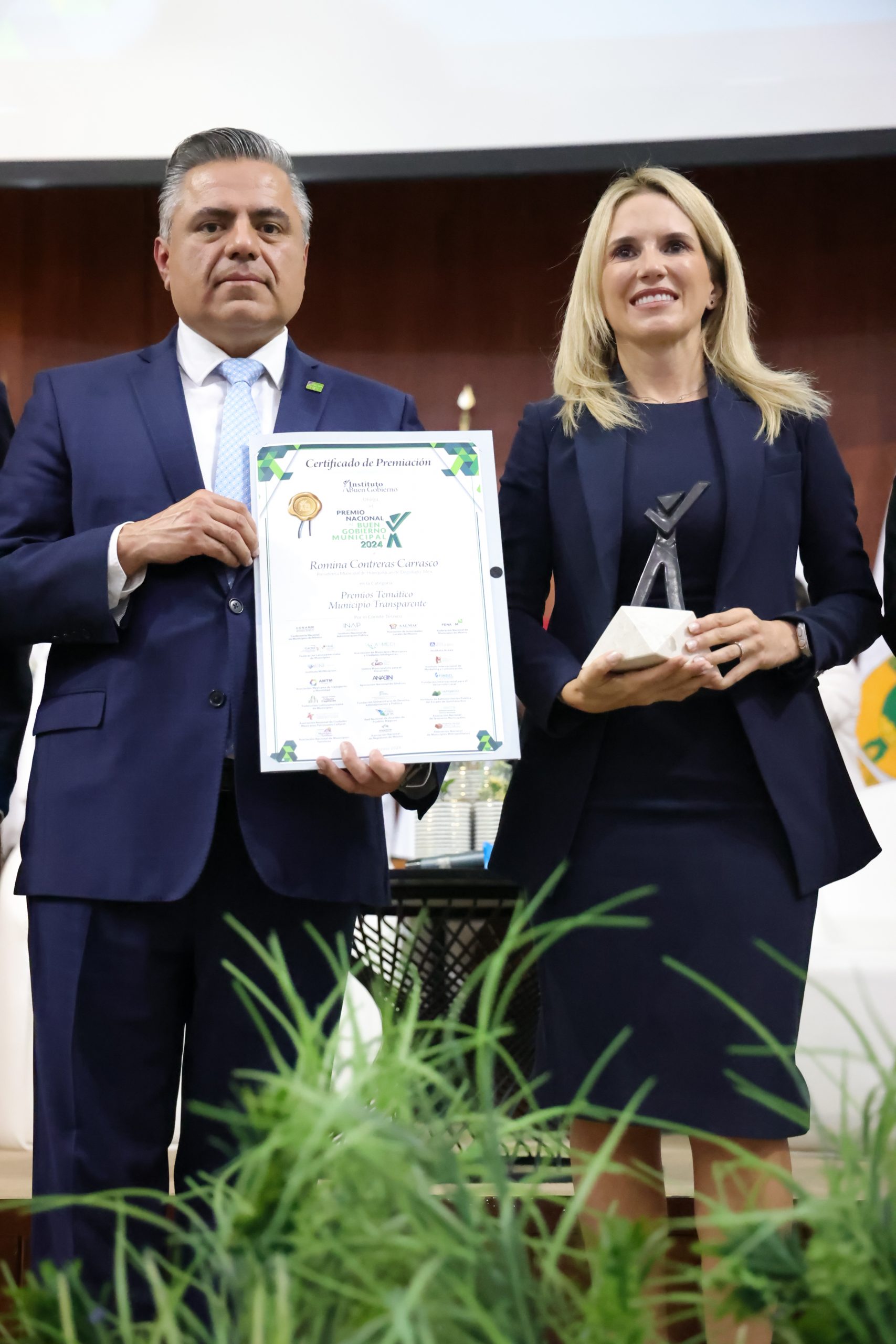 Recibe Huixquilucan premio nacional por el manejo transparente