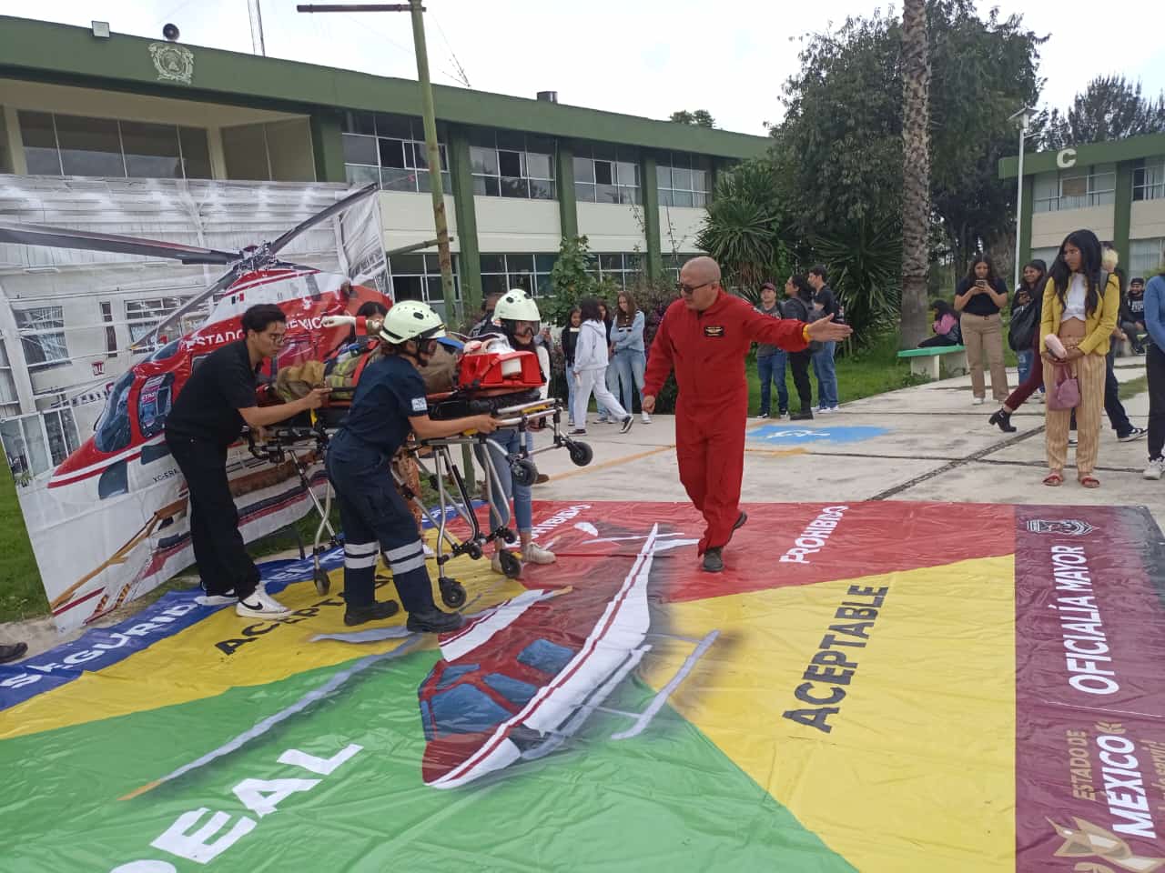 Capacita Unidad de Rescate Aéreo “Relámpagos” a estudiantes en programas de protección civil