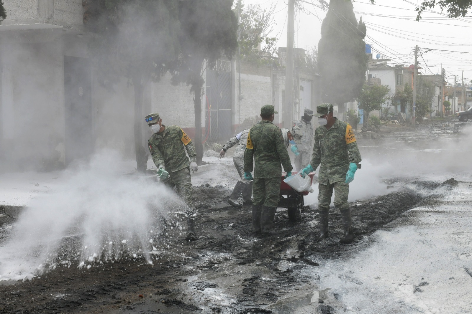 Intensifican limpieza de la zona afectada por las lluvias en Chalco