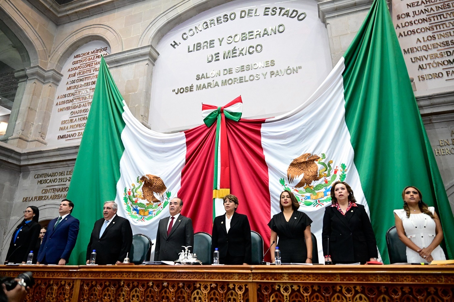 Delfina Gómez asiste a la apertura del primer periodo ordinario de sesiones de la LXII Legislatura